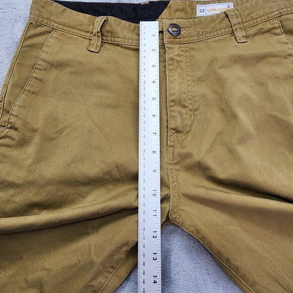 Volcom Shorts Mens 32 Tan Flat Front Chino Bermuda Casual Skater Preppy Summer - Picture 11 of 14